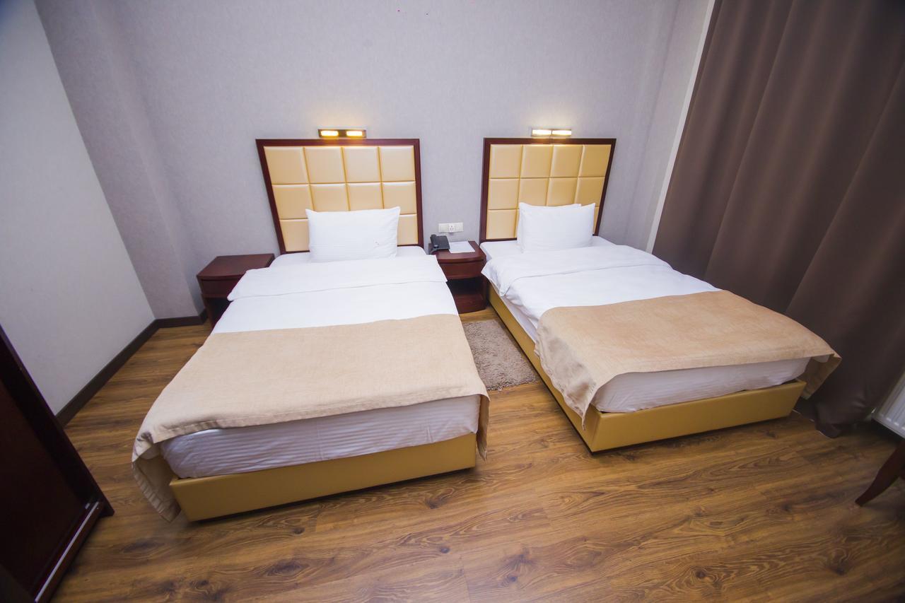 Hotel Orion Old Town ティビリシ エクステリア 写真