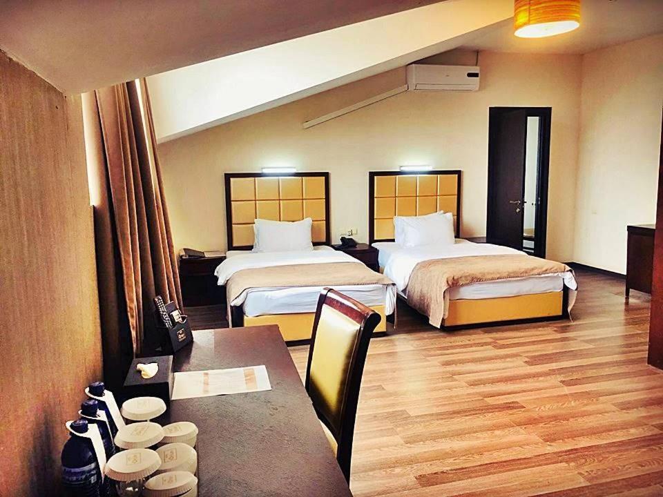 Hotel Orion Old Town ティビリシ エクステリア 写真
