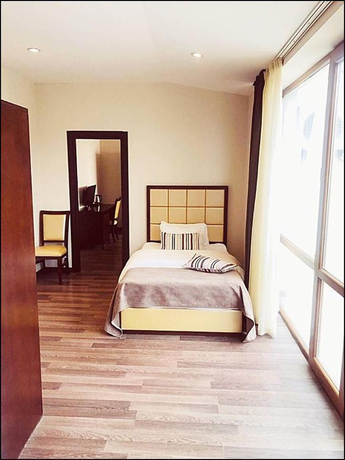 Hotel Orion Old Town ティビリシ エクステリア 写真